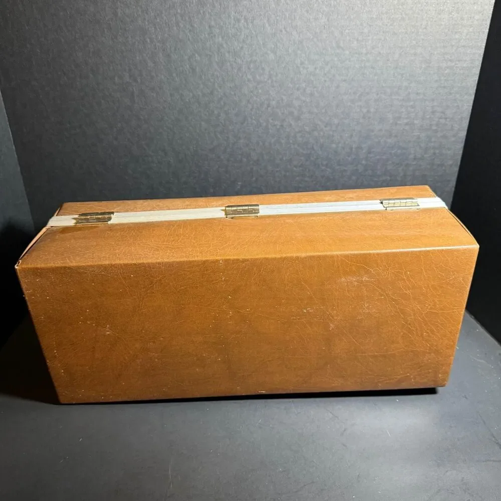 Vintage Tan 8-Track Case {Item 891]